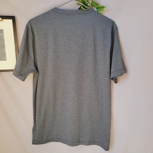 Vuori Tradewind Performance Tee Gray M - Picture 2 of 12